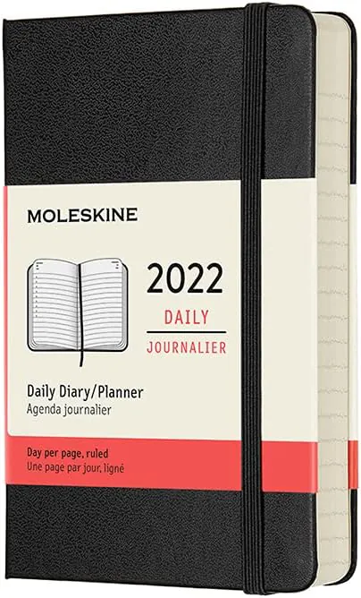 Moleskine Agenda 2022 Agenda Journalier 12 Mois avec Couverture Rigide et Fermeture Elastique Agenda Planner Agenda de Poche 9 x 14 cm Noir 400 Pages
